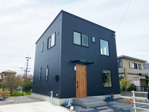 松阪市I様 WOODBOX「STANDARD」からチョイスした親子で暮らす二階建て