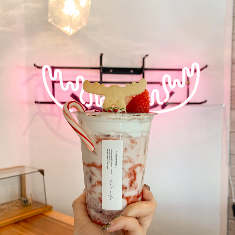 可愛すぎるドリンクが SNSで大人気【rush cafe】