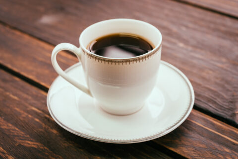 豆を丁寧に挽いてコーヒーを淹れるのが、休日の楽しみです。自分で淹れたコーヒーは、 また格段に香りが良い気がします。