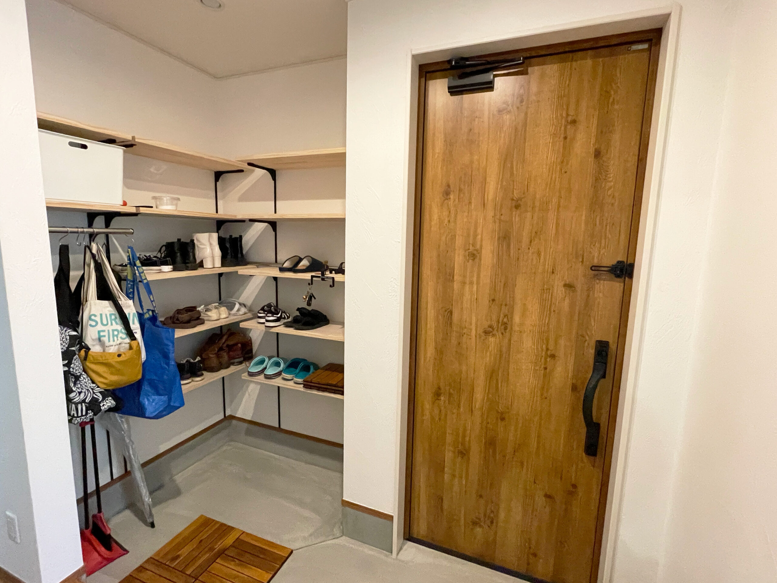 愛猫と暮らすたっぷり収納&キャットウォークのある平屋