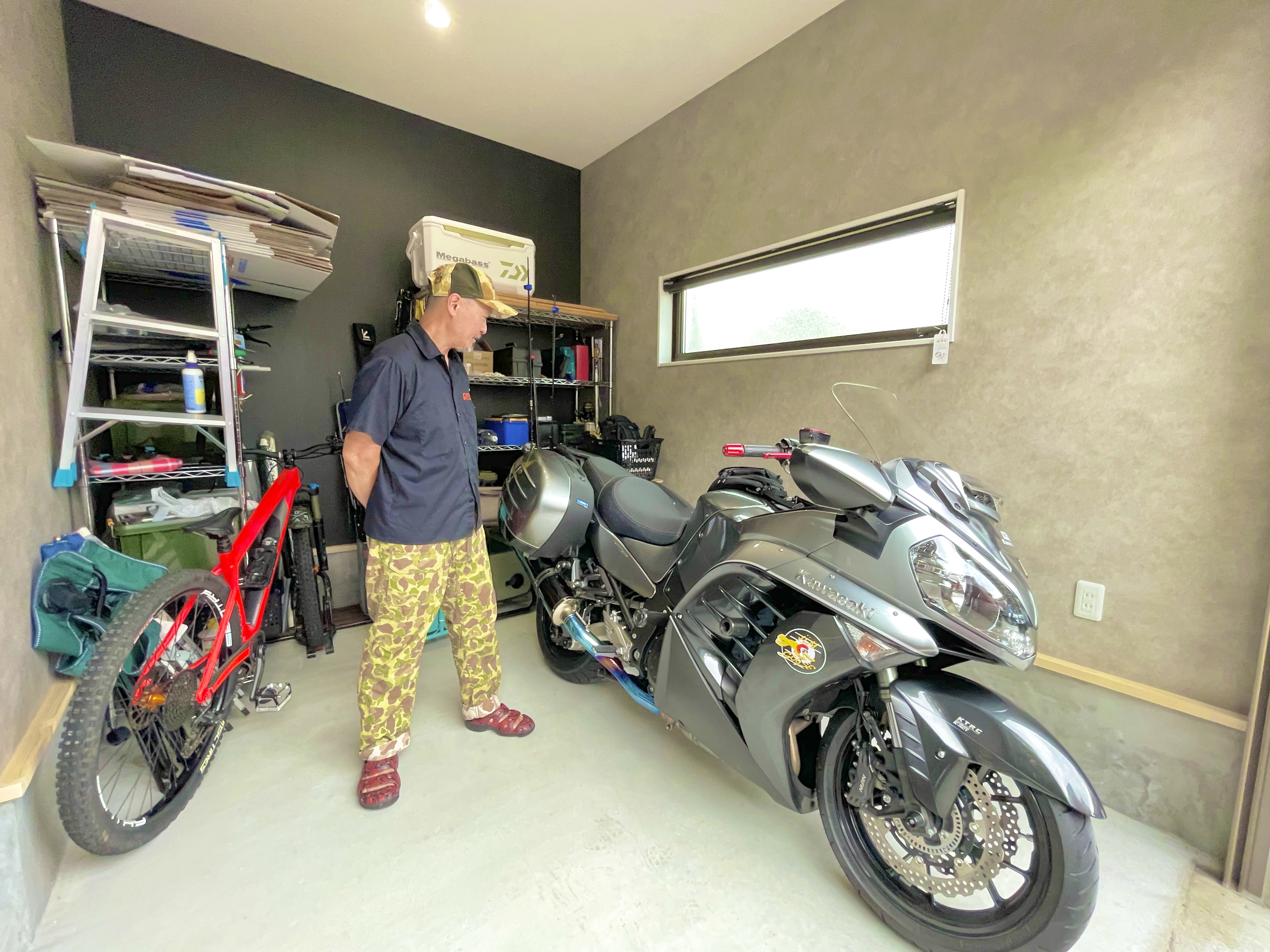 プライベートとパブリックを分けたスタイリッシュな平屋