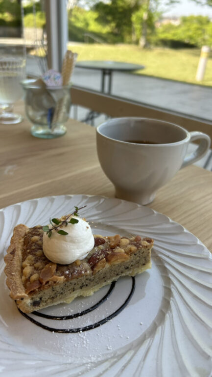 新しいカフェ