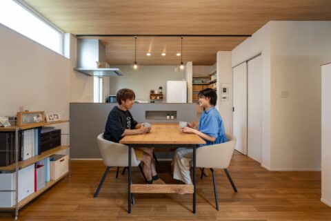 囲まれた空間が自由を生む、中庭のある平屋