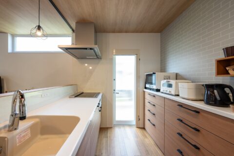 囲まれた空間が自由を生む、中庭のある平屋