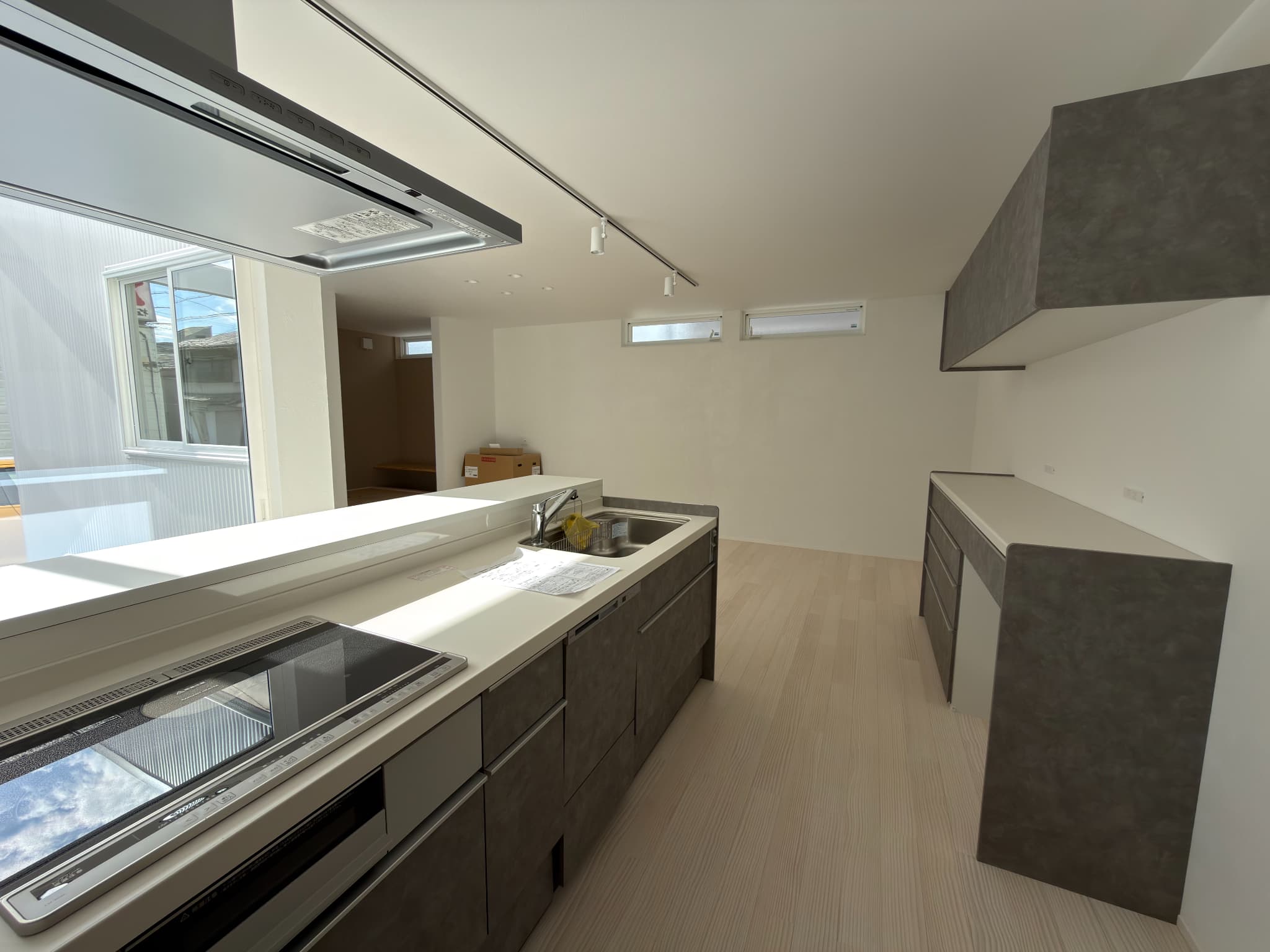 29坪で叶えた！外に閉じて中に開く中庭のある家