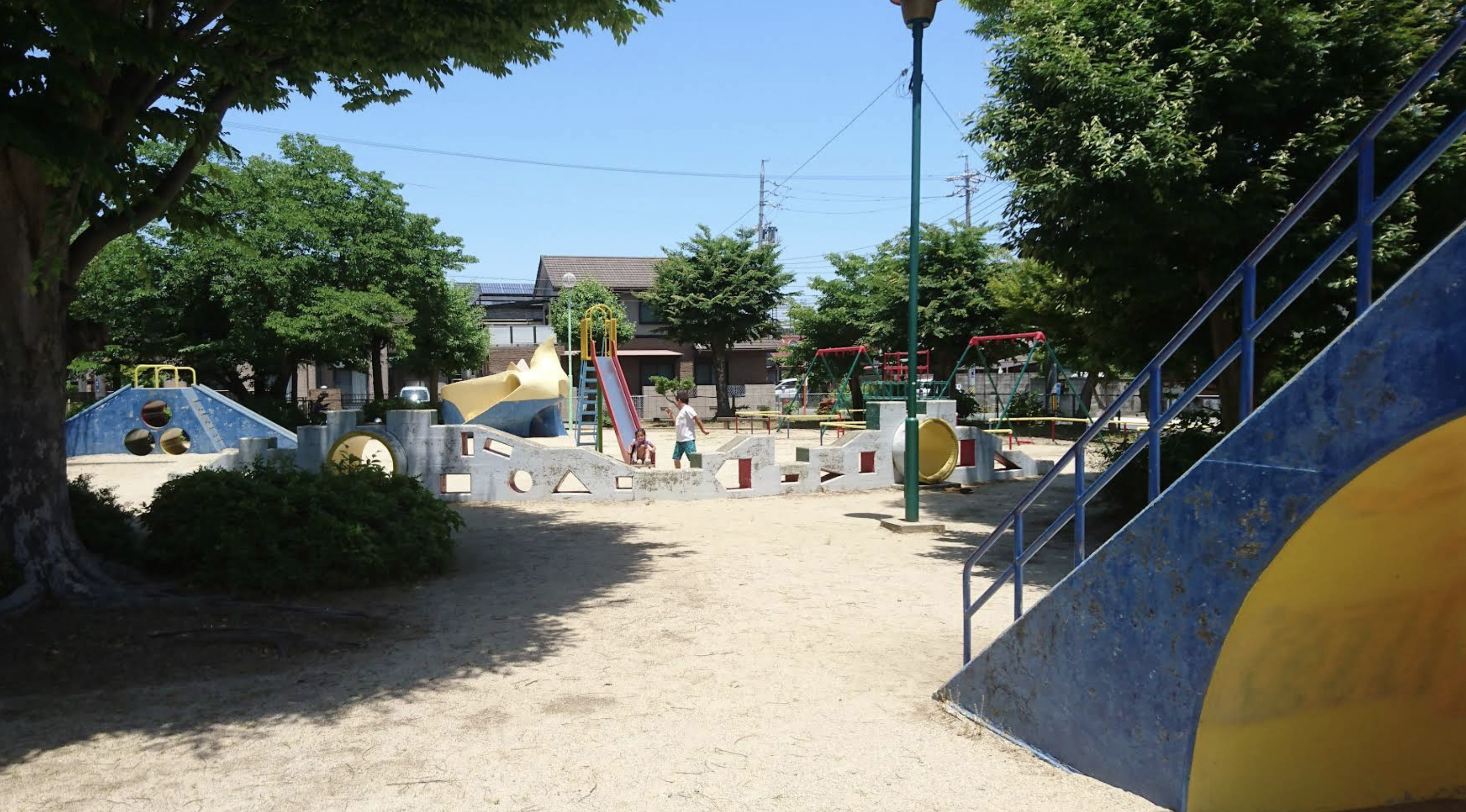 公園まで 徒歩3分
