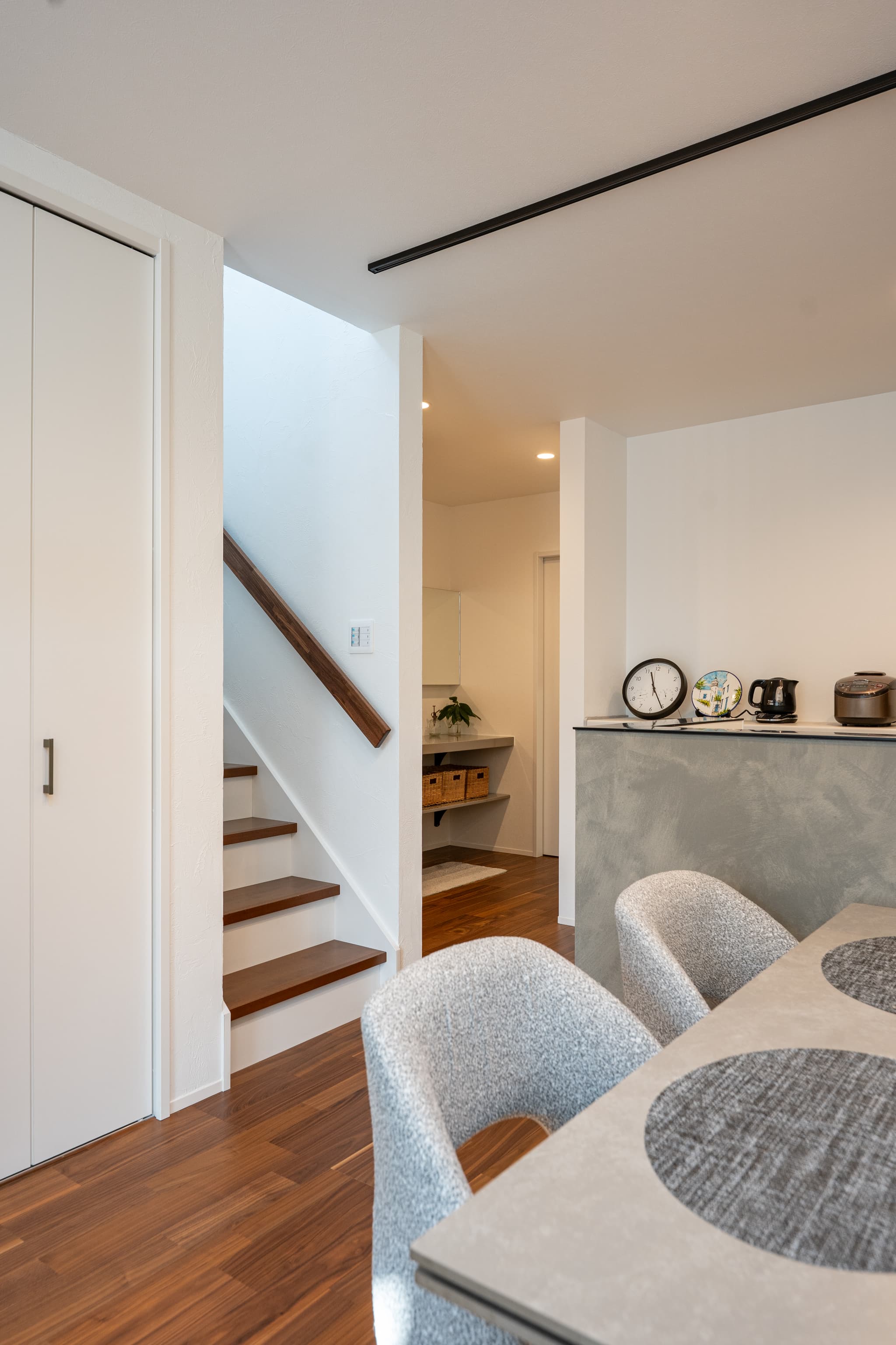 線を揃えた洗練のデザイン、上質な心地よさに包まれる家