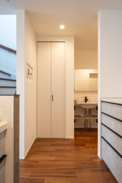 線を揃えた洗練のデザイン、上質な心地よさに包まれる家