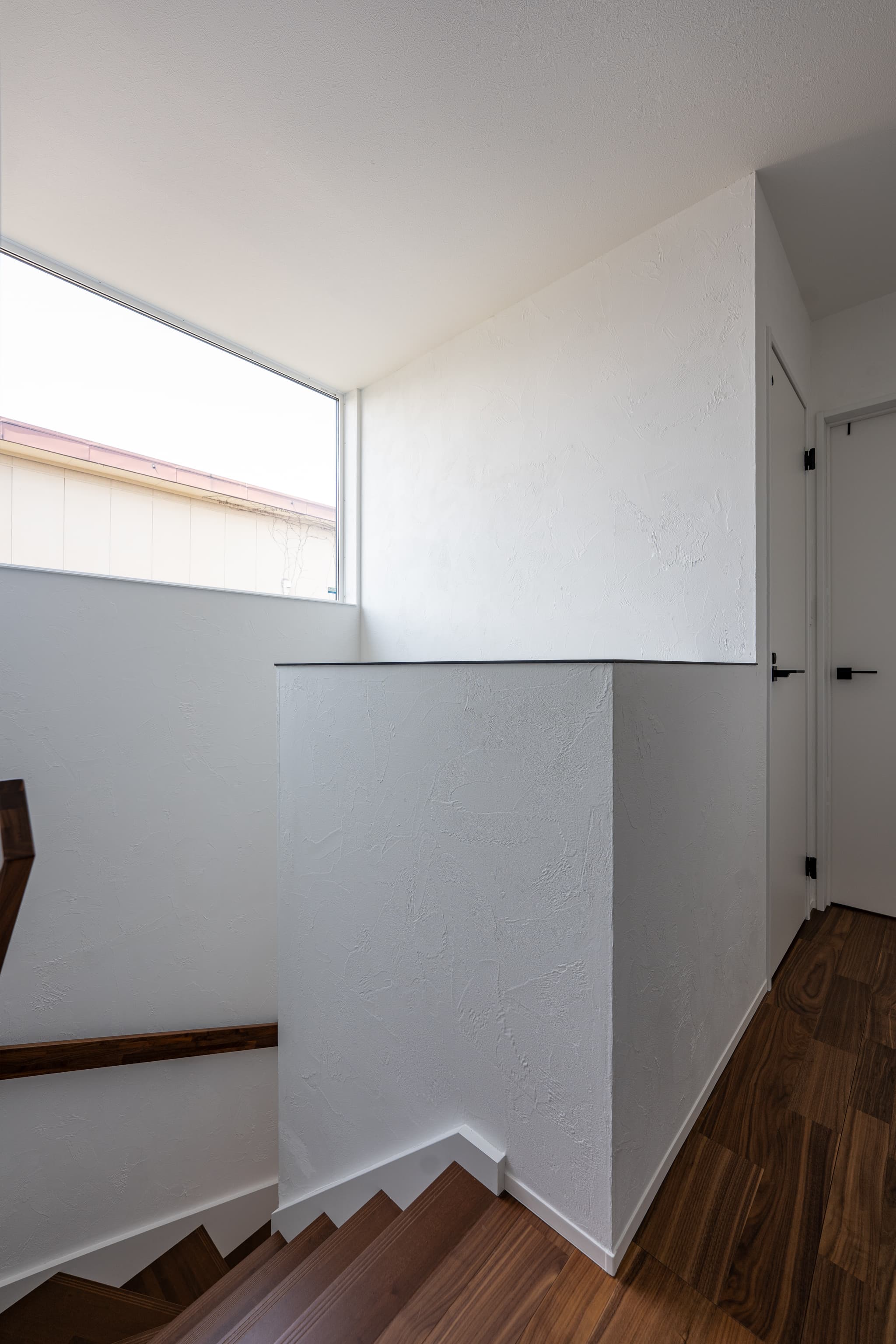 線を揃えた洗練のデザイン、上質な心地よさに包まれる家