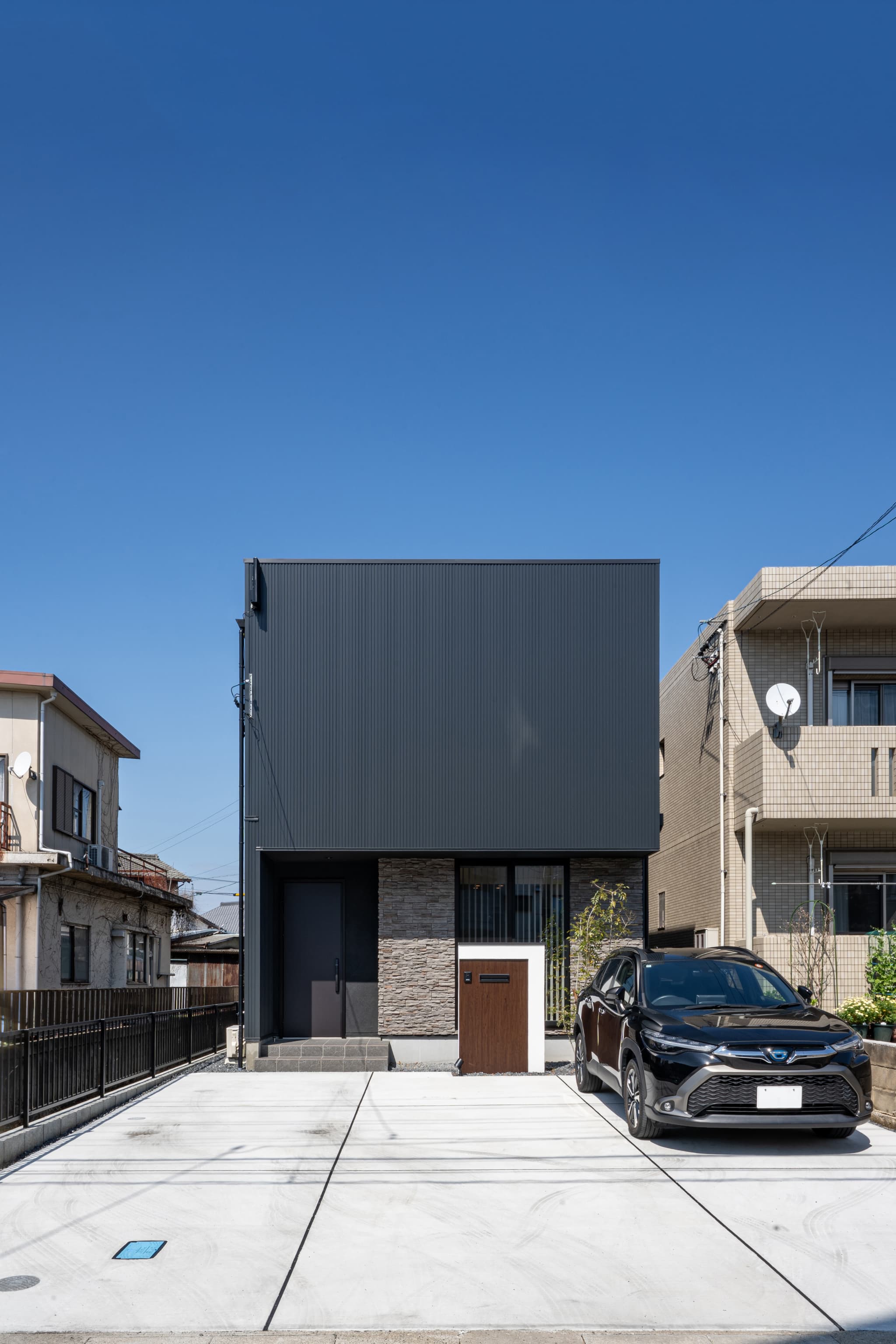 線を揃えた洗練のデザイン、上質な心地よさに包まれる家