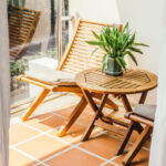 庭とリビングをつなぐ「中間領域」のある暮らし｜ウッドデッキ・縁側...