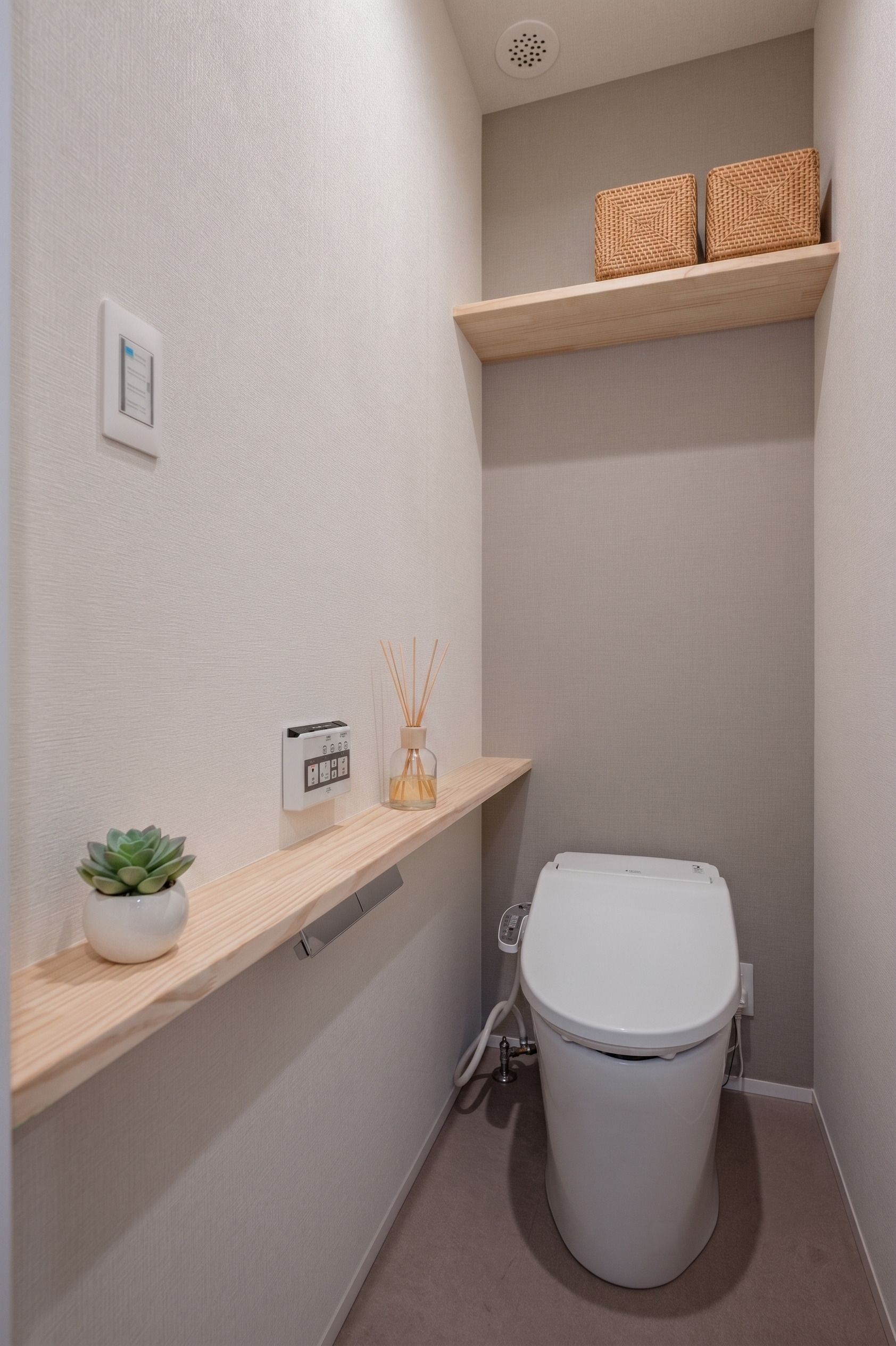 【デザイン家具付き】吹き抜け・畳コーナー〈鈴鹿市東玉垣〉新築モデル(販売中)
